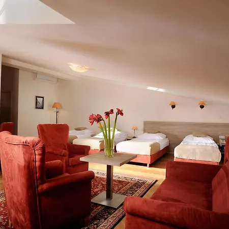 Hotell Santi