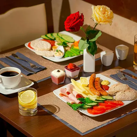 Hotell Santi 4*