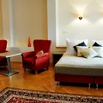 Santi 4* Krakau