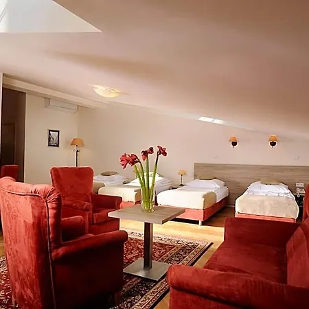 Santi Otel Krakow