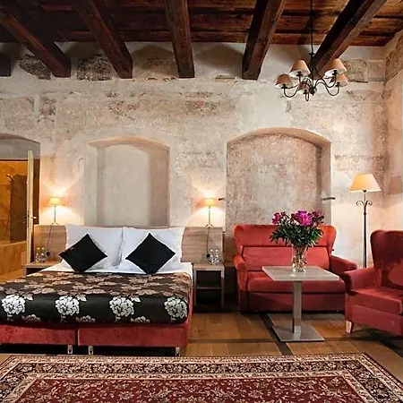 Santi Otel 4*
