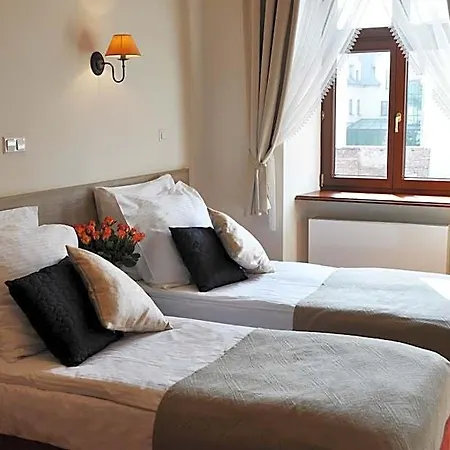 Otel Santi 4*