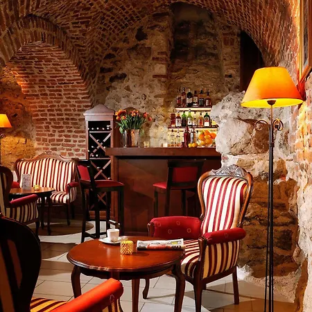 Santi 4* Krakau