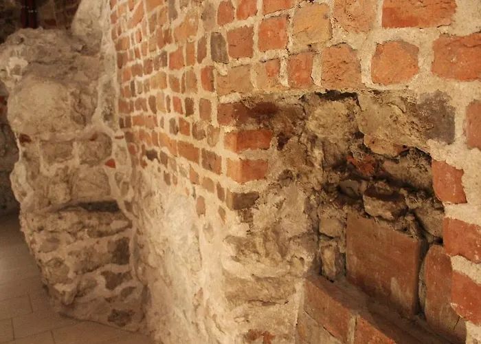 Отель Santi Краков